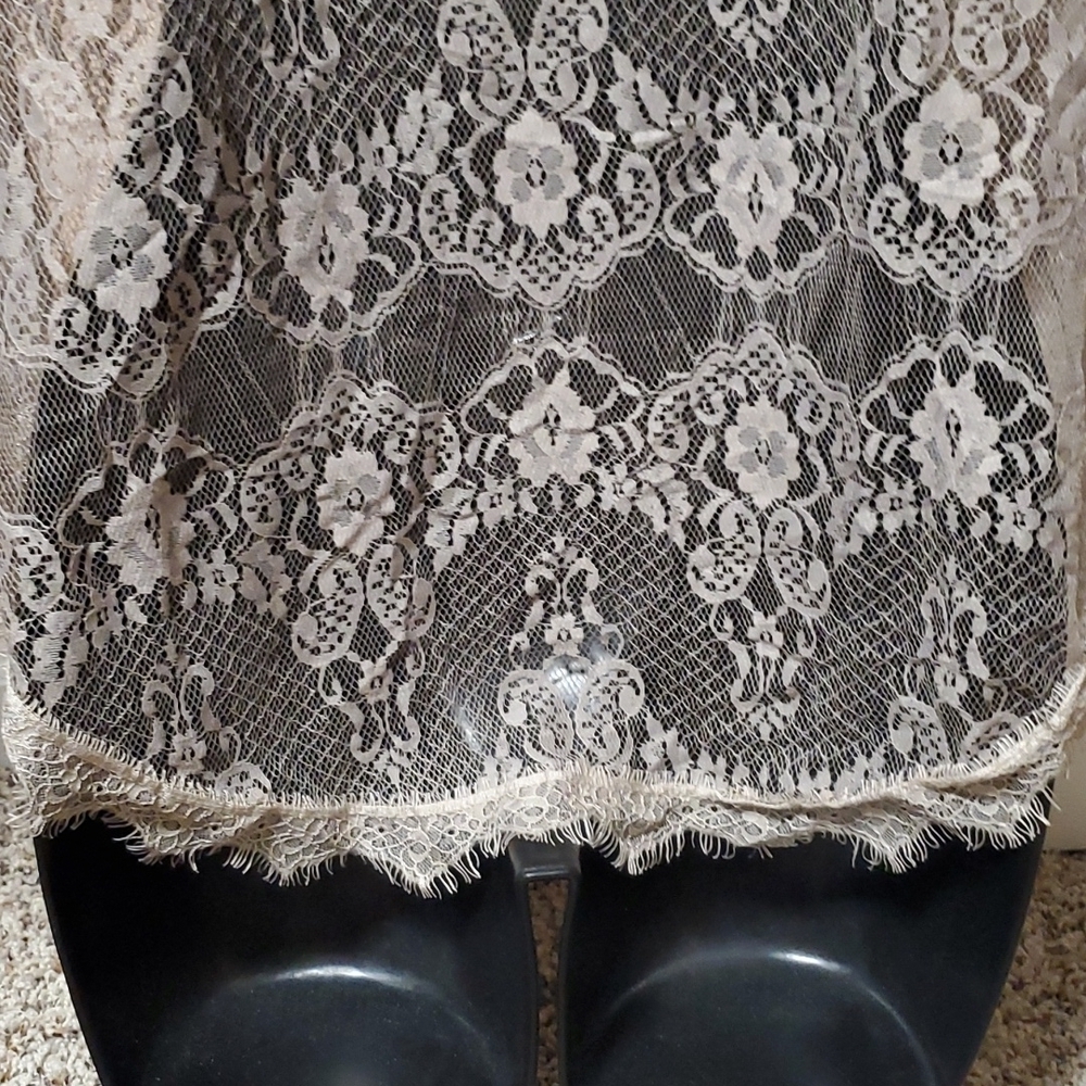 Daytrip Lace Embellished Boho Top NWOT - Picture 12 of 13